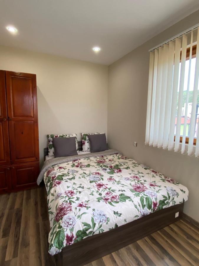 Sunny House Villa Балчик Екстериор снимка